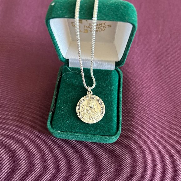 St. Therese of the Child Jesus Pendant Necklace - Picture 3 of 7